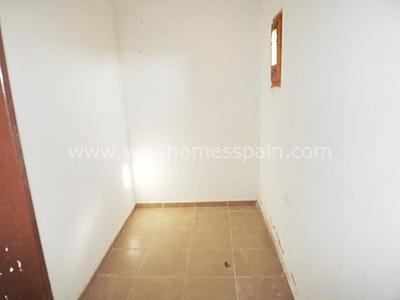 Image No.9-2 Bed Property for sale