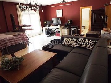 vh1338-villa-opportunity10