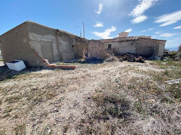 Image No.21-3 Bed Property for sale