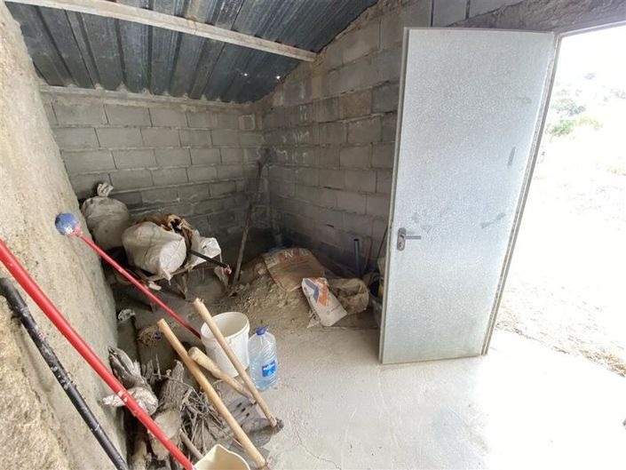 Image No.17-3 Bed Property for sale