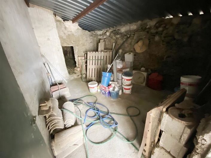 Image No.18-3 Bed Property for sale