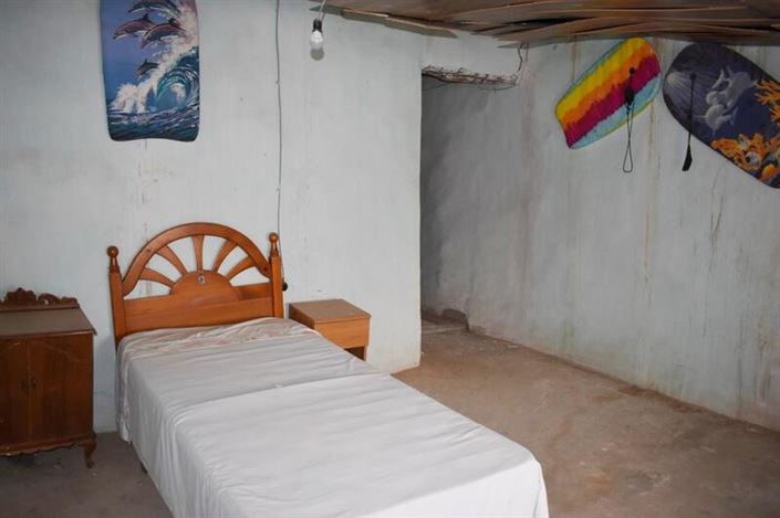 Image No.24-4 Bed Property for sale