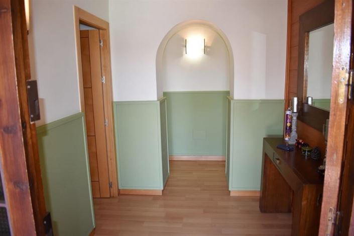 Image No.11-4 Bed Property for sale