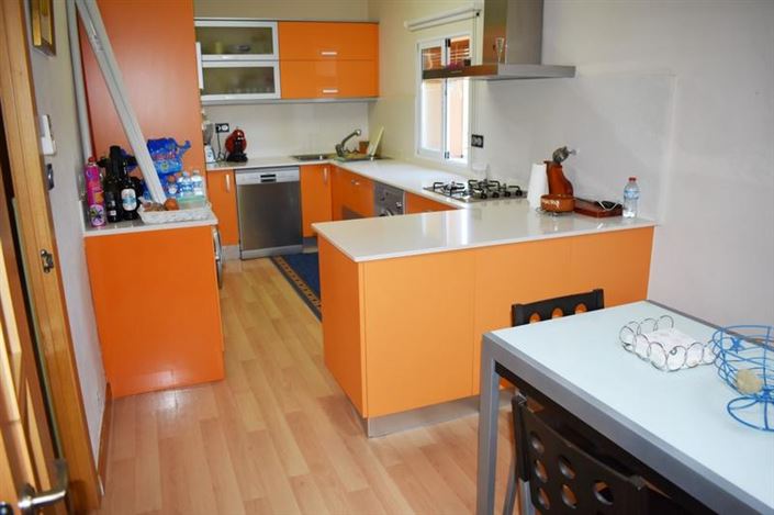 Image No.14-4 Bed Property for sale