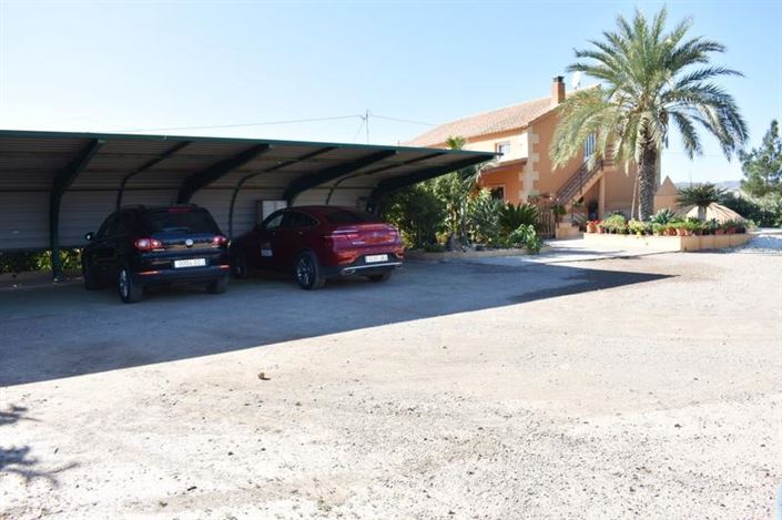 Image No.7-4 Bed Property for sale