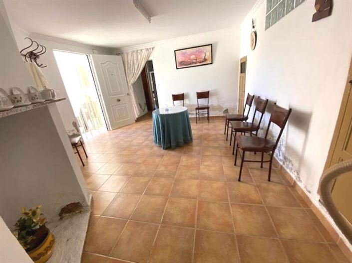 Image No.13-3 Bed Property for sale