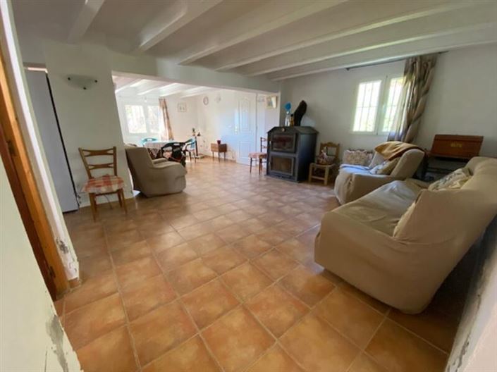 Image No.17-3 Bed Property for sale