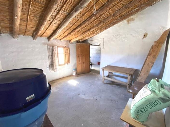 Image No.30-3 Bed Property for sale