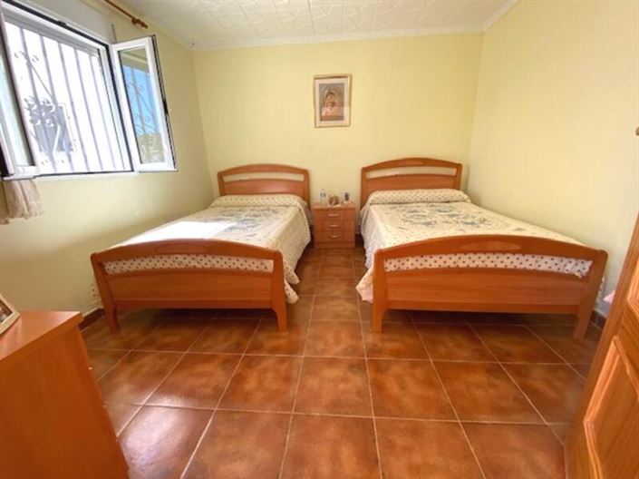 Image No.7-3 Bed Property for sale