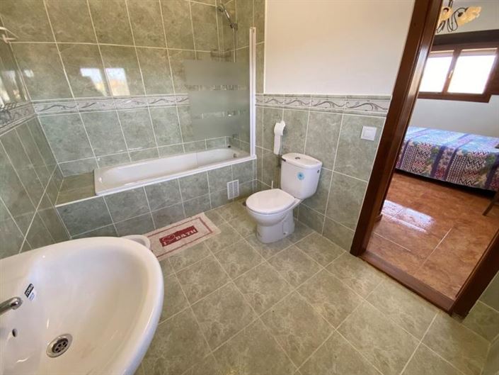 Image No.33-3 Bed Villa for sale