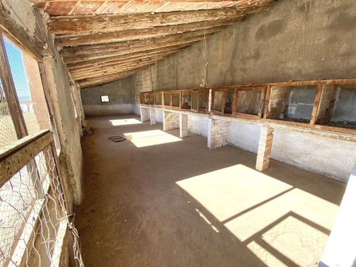 Image No.31-5 Bed Property for sale