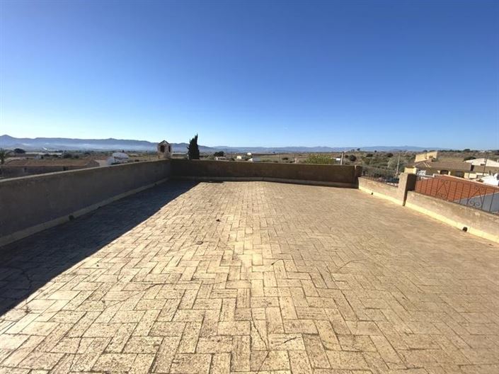 Image No.6-5 Bed Property for sale