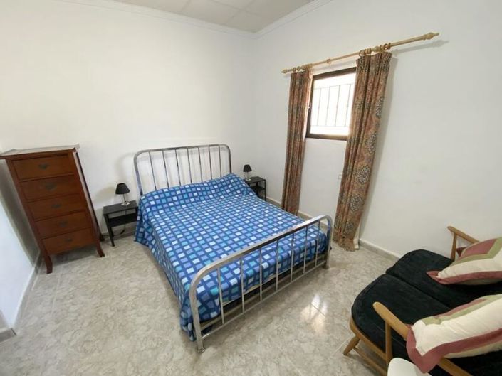 Image No.28-4 Bed Property for sale