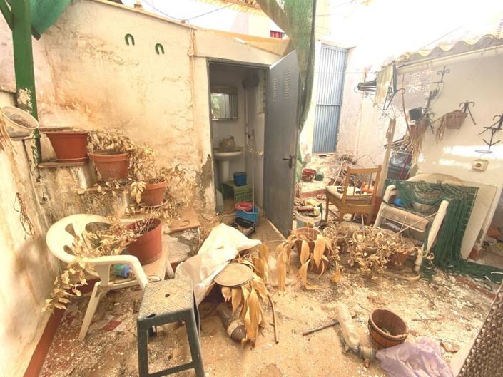 Image No.9-3 Bed Property for sale