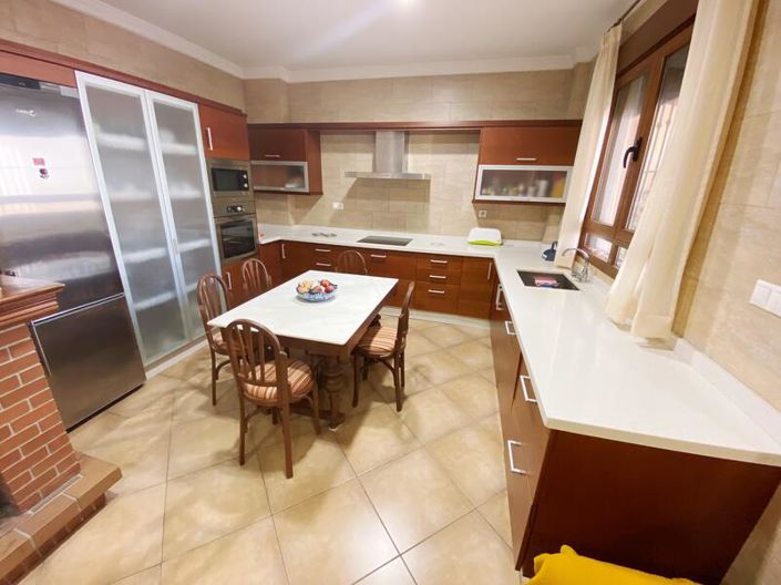 Image No.11-4 Bed Villa for sale