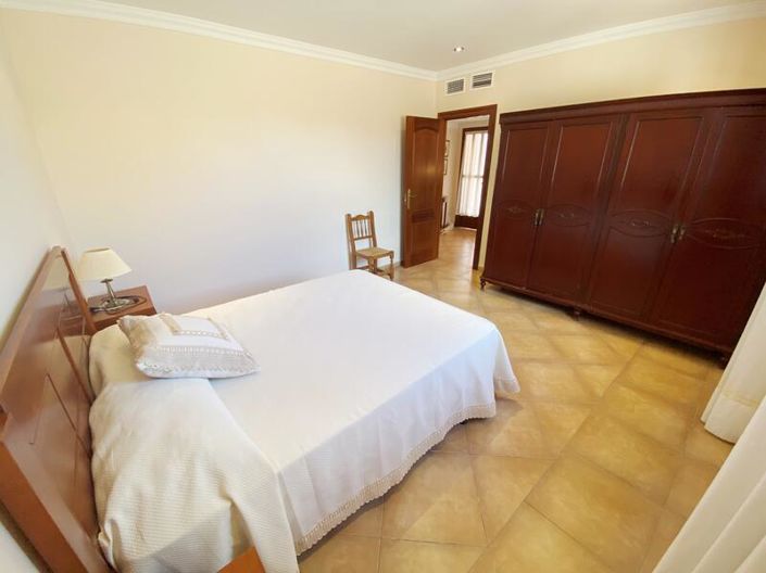 Image No.22-4 Bed Villa for sale