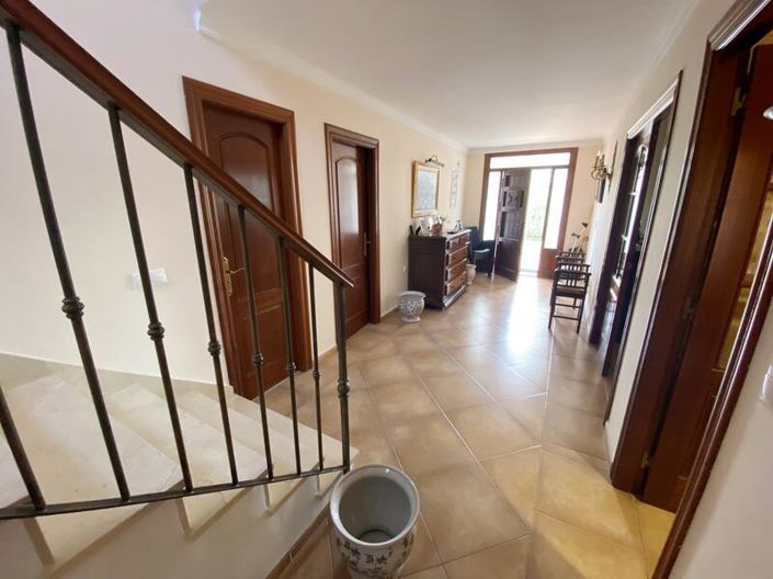 Image No.6-4 Bed Villa for sale