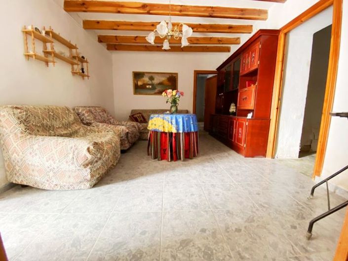 Image No.11-4 Bed Property for sale