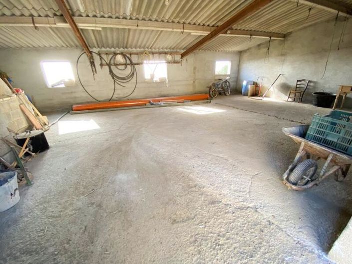 Image No.32-4 Bed Property for sale