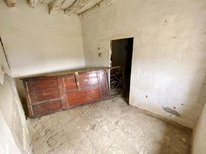 Image No.2-3 Bed Property for sale