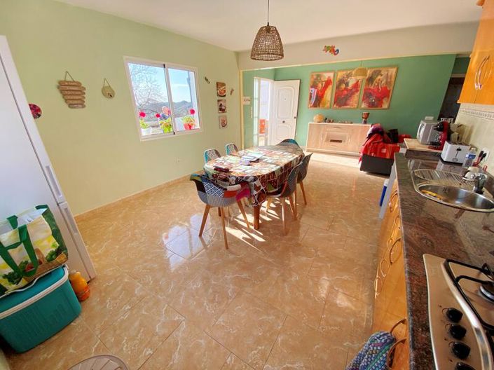 Image No.5-2 Bed Property for sale