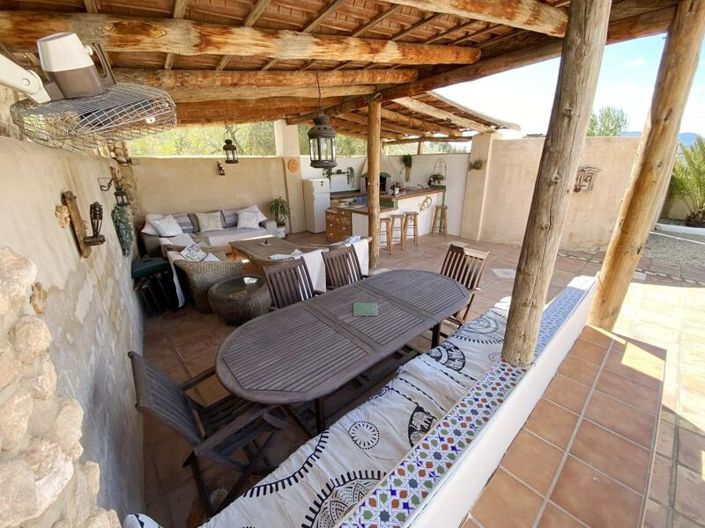 Image No.38-7 Bed Property for sale