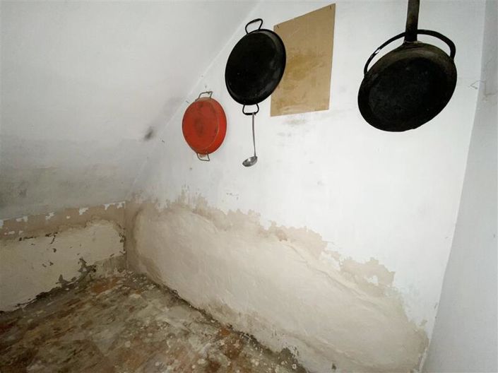 Image No.15-3 Bed Property for sale