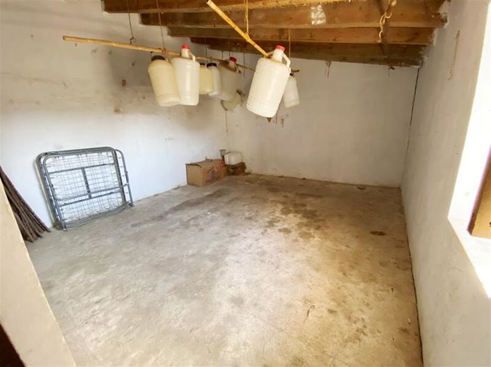 Image No.22-3 Bed Property for sale