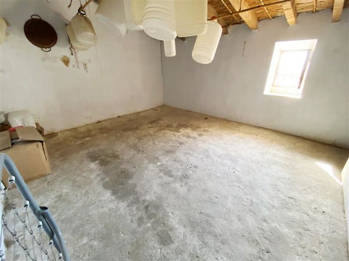 Image No.23-3 Bed Property for sale