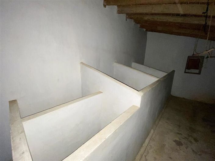 Image No.24-3 Bed Property for sale