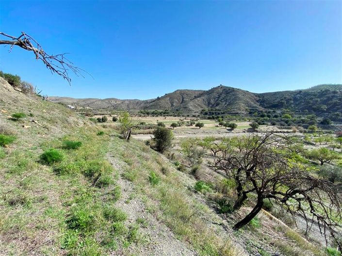 Image No.31-3 Bed Property for sale