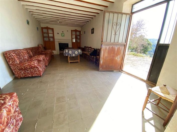 Image No.2-3 Bed Property for sale