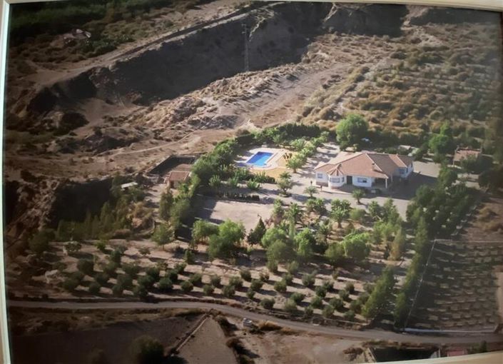 Image No.3-Villa de 4 chambres à vendre à Huercal-Overa