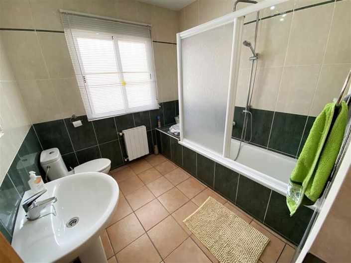 Image No.29-Villa de 4 chambres à vendre à Huercal-Overa