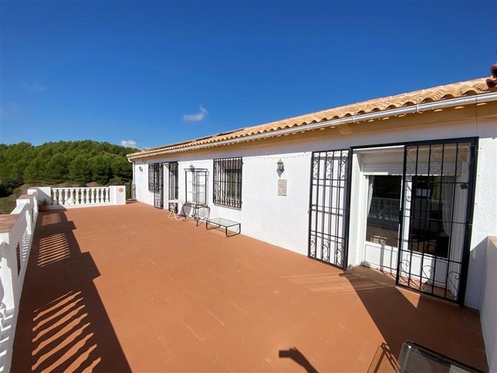 Image No.24-4 Bed Villa for sale