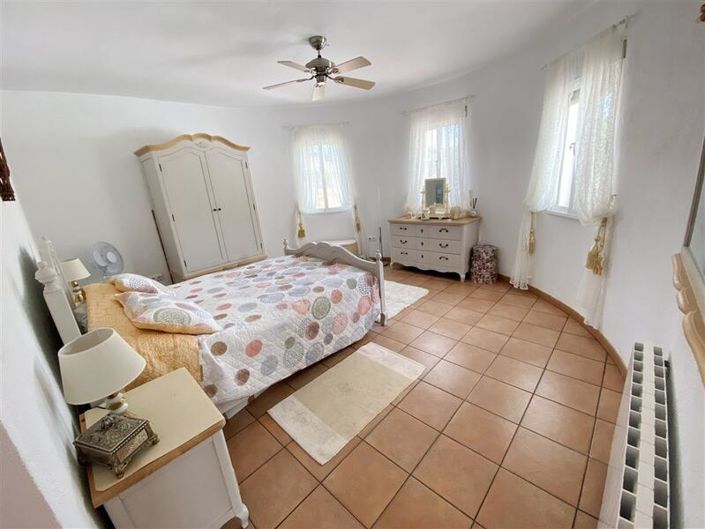 Image No.26-4 Bed Villa for sale