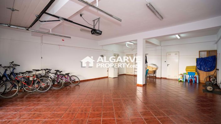 Image No.26-3 Bed Apartment for sale