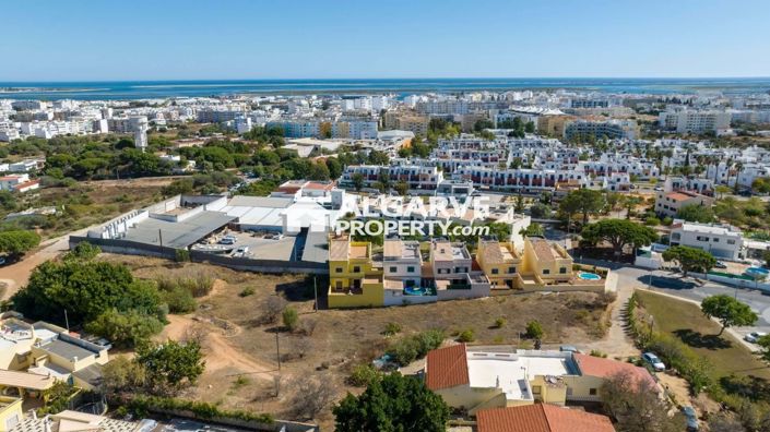 Image No.5-Jumelé de 4 chambres à vendre à Olhão