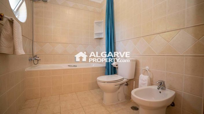 Image No.13-Jumelé de 4 chambres à vendre à Vilamoura