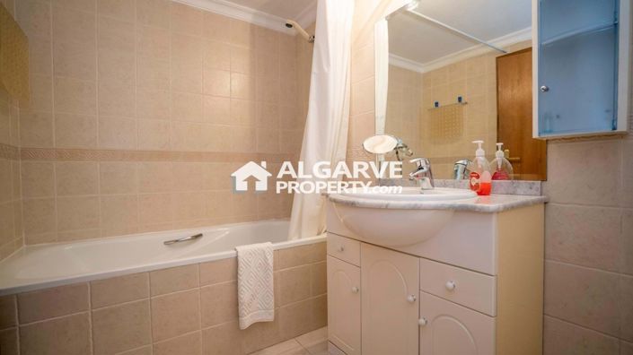 Image No.6-Jumelé de 4 chambres à vendre à Vilamoura