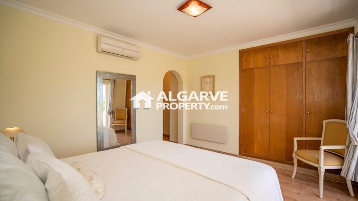 Image No.7-Jumelé de 4 chambres à vendre à Vilamoura