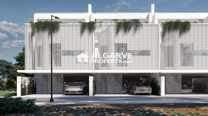 Image No.2-4 Bed Villa for sale