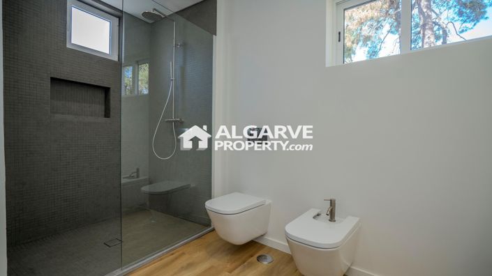 Image No.12-Villa de 4 chambres à vendre à Vilamoura