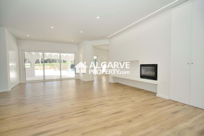 Image No.2-Villa de 4 chambres à vendre à Vilamoura