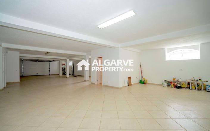 Image No.38-6 Bed Villa for sale