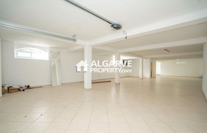 Image No.39-6 Bed Villa for sale