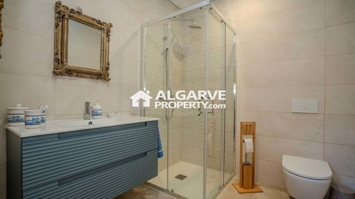 Image No.11-Villa de 5 chambres à vendre à Loule