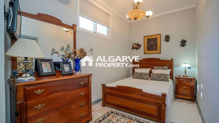 Image No.12-Villa de 5 chambres à vendre à Loule