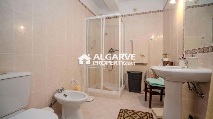 Image No.16-Villa de 5 chambres à vendre à Loule