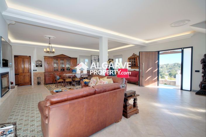 Image No.2-Villa de 5 chambres à vendre à Loule